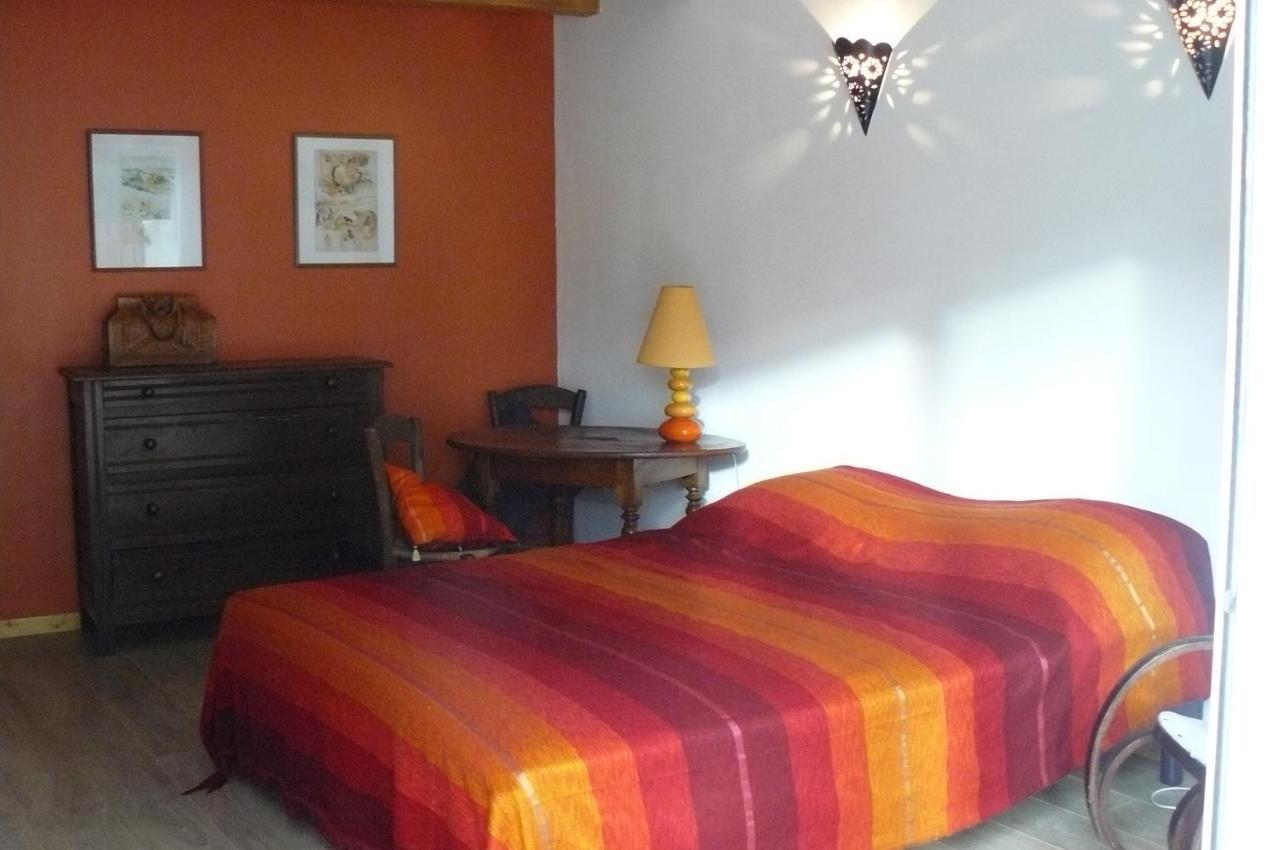 Bed and Breakfast Au thé à la menthe Romans-sur-Isère Esterno foto