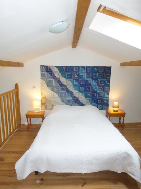 Bed and Breakfast Au thé à la menthe Romans-sur-Isère Esterno foto