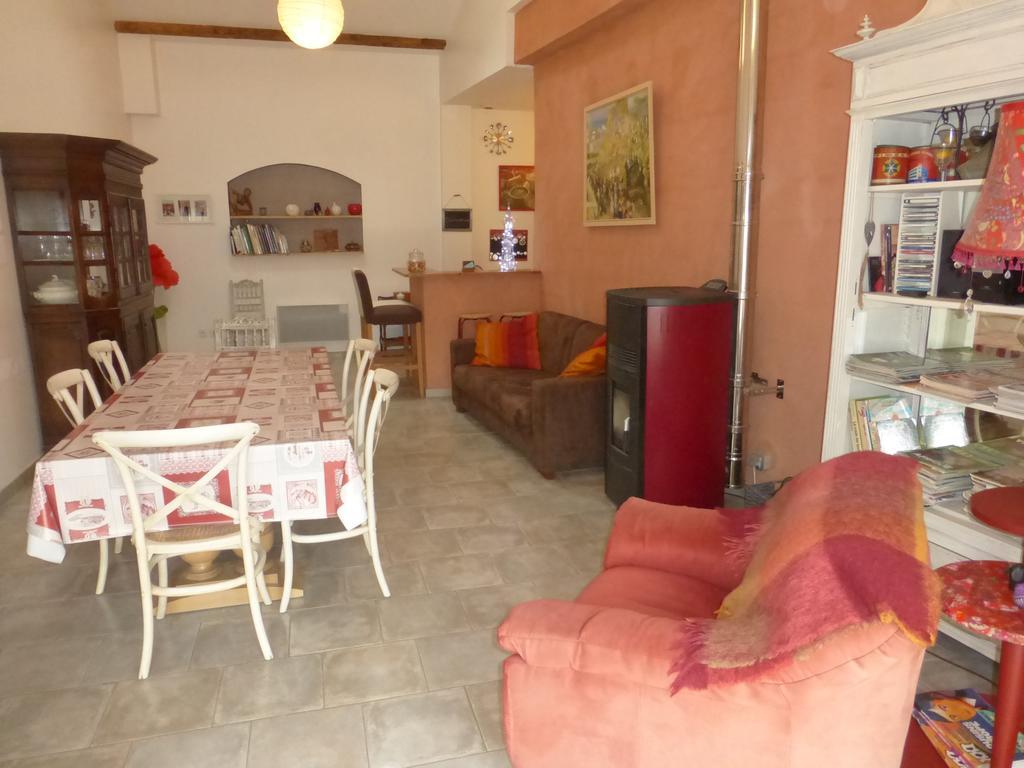 Bed and Breakfast Au thé à la menthe Romans-sur-Isère Esterno foto
